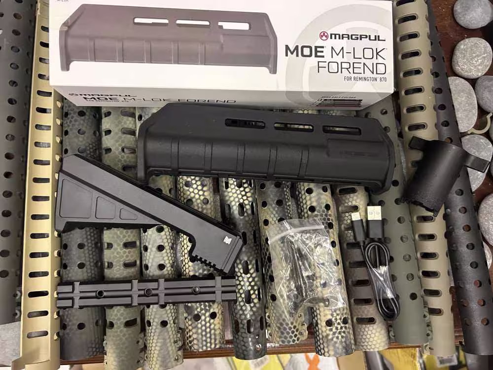 Remington 870 Light + Magpul Forend 2000 Lumen MILLED ALUMINUM Rechargeable - Image 3